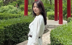 偷窥老头老太做爰